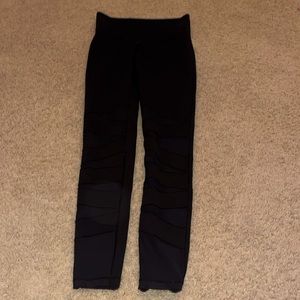 Ivivva black leggings. Kids size 12